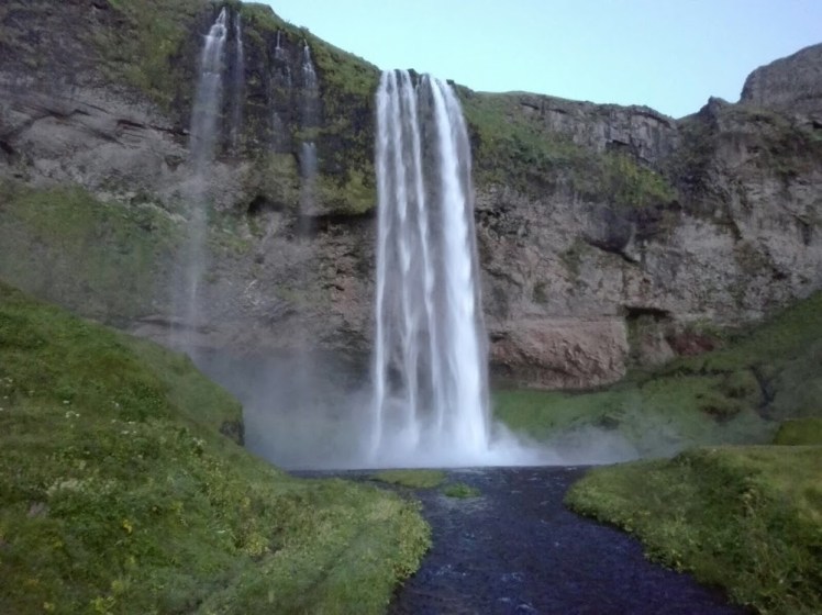 Seljalandsfoss2